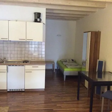 Ferienwohnung-wohnen Auf Zeit *
